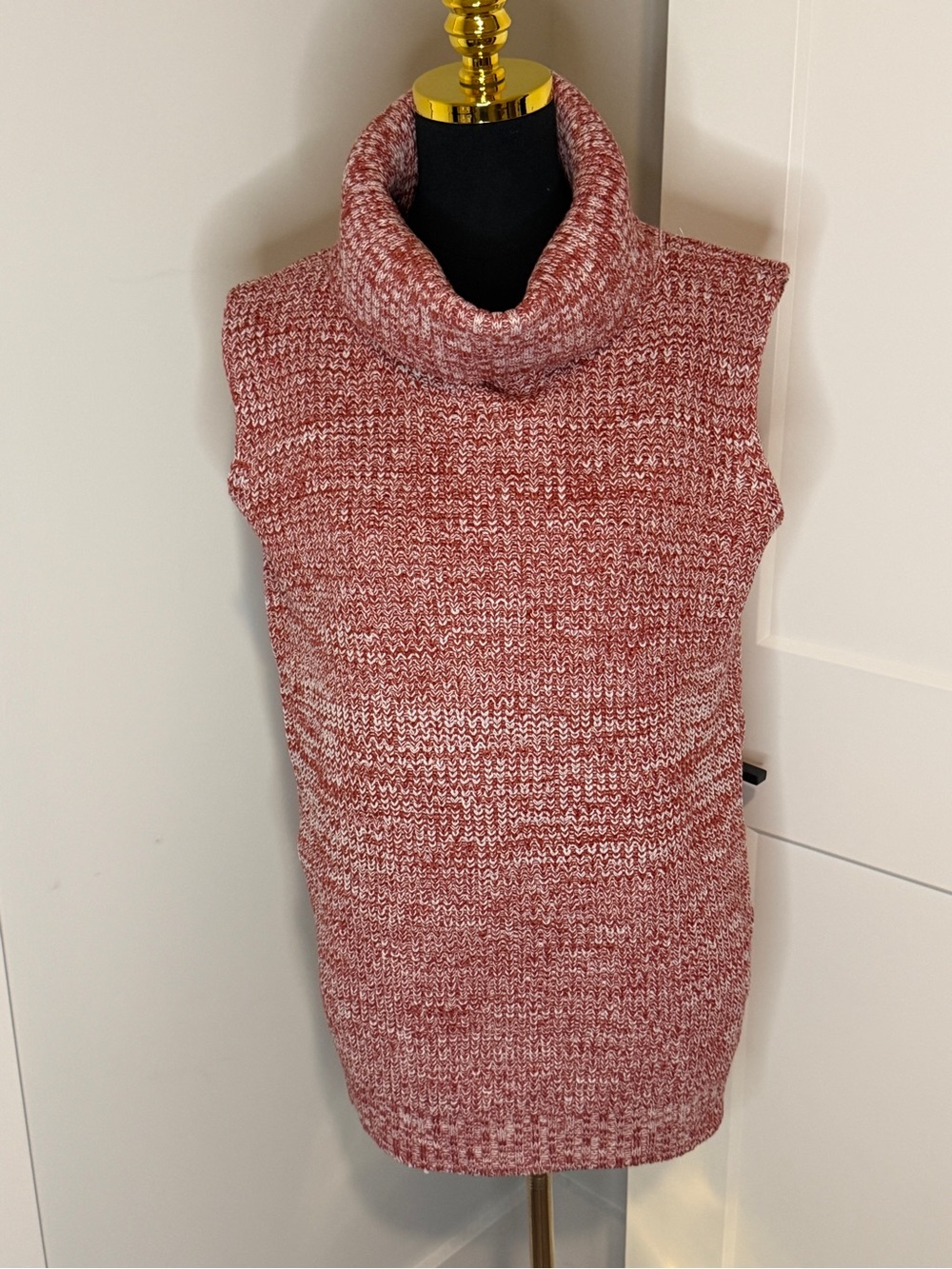 Miracle Brand Women’s Sleeveless Turtleneck Sweater Vest in Heathered Rose